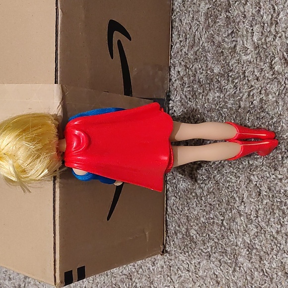 Supergirl Doll - Picture 2 of 4